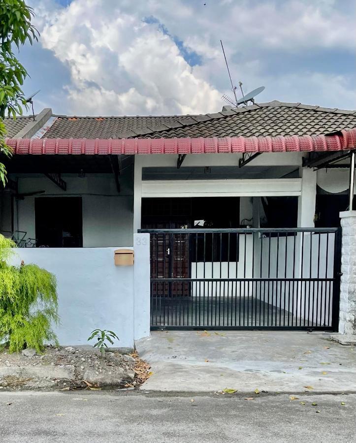 Entire 33 Cozy House • 3 Bedroom @ Alma Bukit Mertajam Ngoại thất bức ảnh